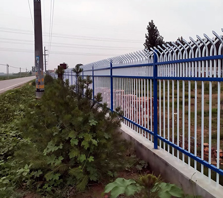 云南防攀爬鋅鋼護(hù)欄