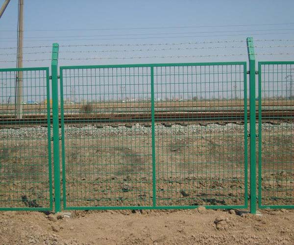 鐵路護(hù)欄網(wǎng)